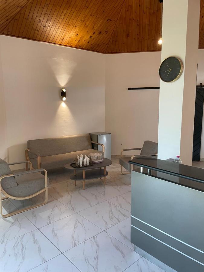 Hotel La Grillade Moroni Kültér fotó