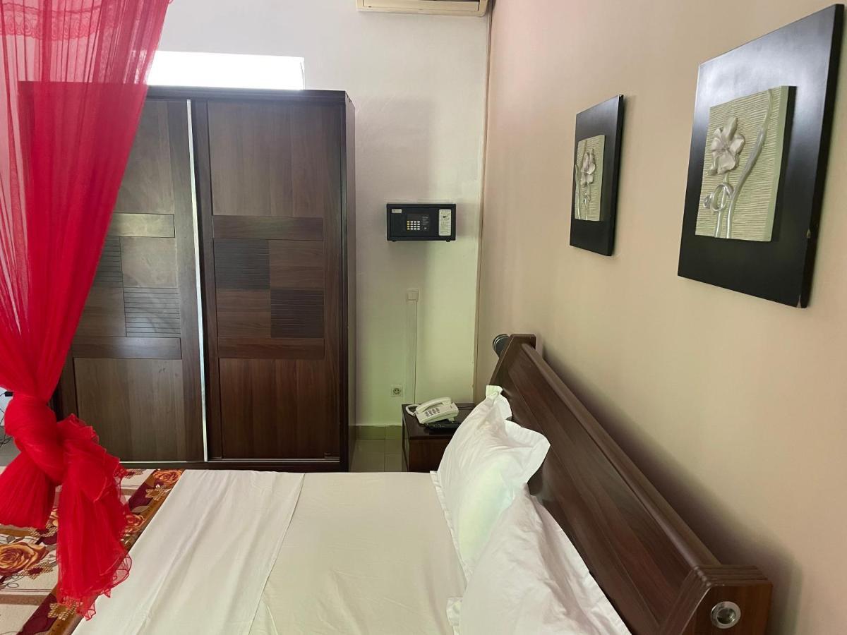 Hotel La Grillade Moroni Kültér fotó